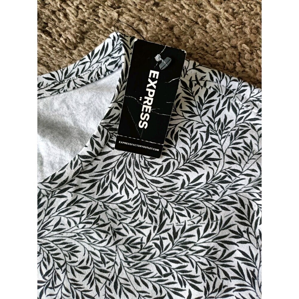 Express T-Shirt Men's XL Leaf White Stretch Short Sleeve - Picture 4 of 7